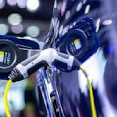 electric-car-charging-station-hybrid-car-electric-2022-11-16-14-02-56-utc-150×150-1